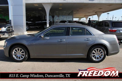2012 Chrysler 300  Limited