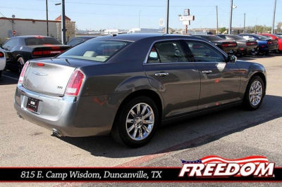 2012 Chrysler 300  Limited