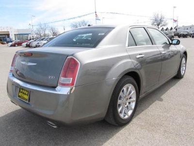 2012 Chrysler 300  Limited