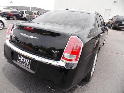 2011 Chrysler 300  Limited