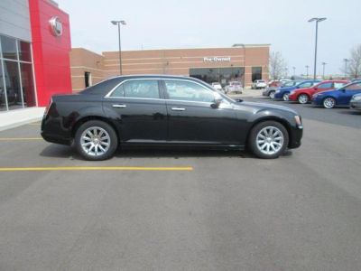 2012 Chrysler 300  Limited