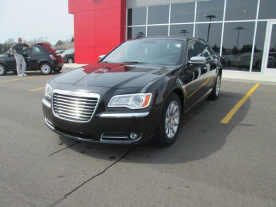2012 Chrysler 300  Limited