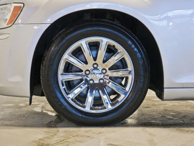 2012 Chrysler 300  Limited