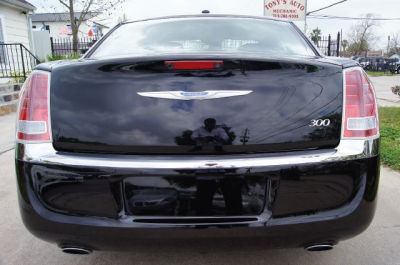 2012 Chrysler 300  Limited