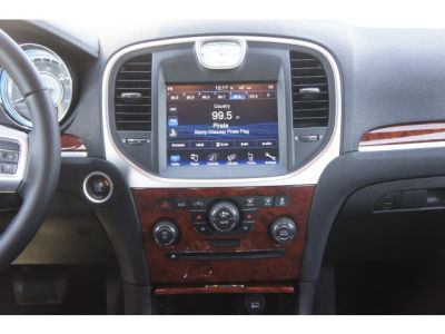 2012 Chrysler 300  Limited