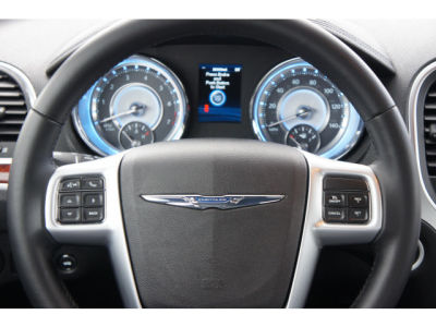 2012 Chrysler 300  Limited