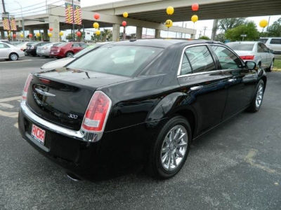 2012 Chrysler 300  Limited