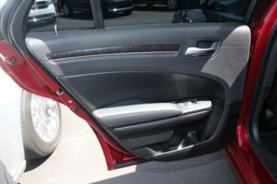 2011 Chrysler 300  Limited