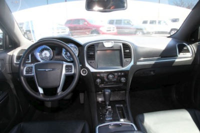 2011 Chrysler 300  Limited