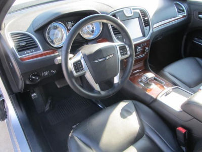 2012 Chrysler 300  Limited