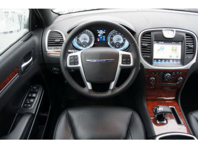 2012 Chrysler 300  Limited