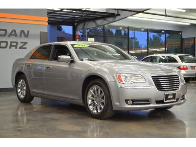 2011 Chrysler 300  Limited