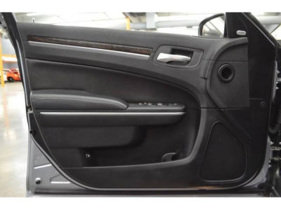 2011 Chrysler 300  Limited