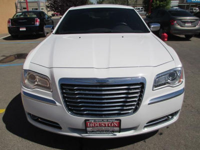 2012 Chrysler 300  Limited