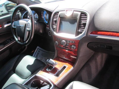 2012 Chrysler 300  Limited