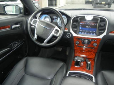 2012 Chrysler 300  Limited