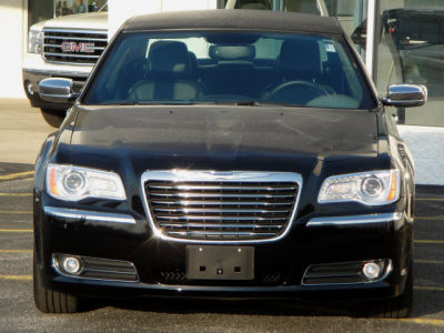 2012 Chrysler 300  Limited