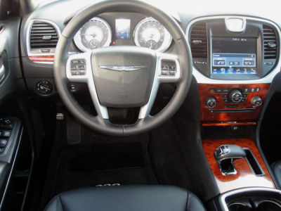 2012 Chrysler 300  Limited