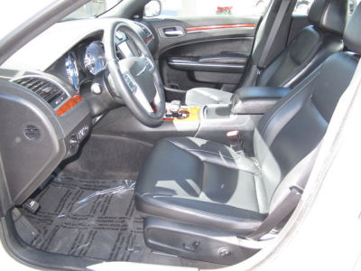 2012 Chrysler 300  Limited