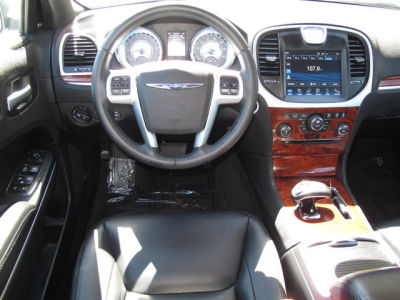 2012 Chrysler 300  Limited