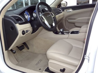 2012 Chrysler 300  Limited