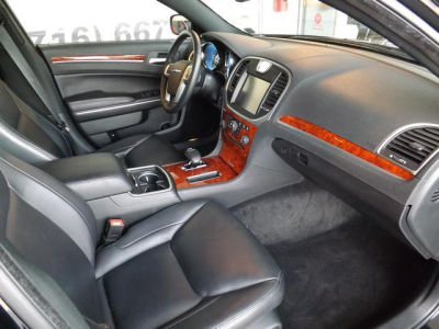 2012 Chrysler 300  Limited