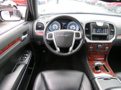 2012 Chrysler 300  Limited
