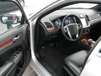 2012 Chrysler 300  Limited