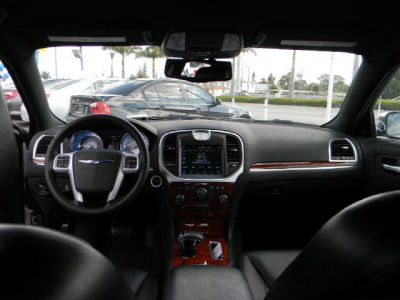 2012 Chrysler 300  Limited