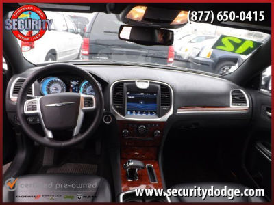 2012 Chrysler 300  Limited