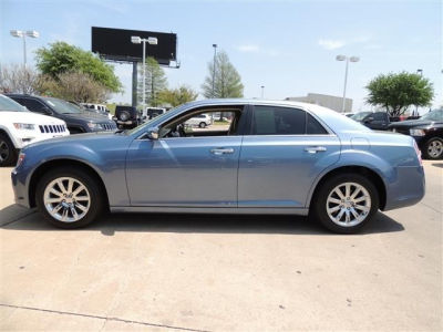 2011 Chrysler 300  Limited