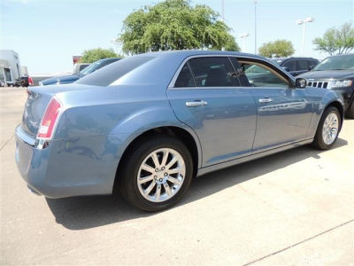 2011 Chrysler 300  Limited
