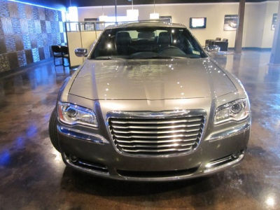 2012 Chrysler 300  Limited