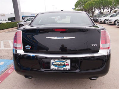 2012 Chrysler 300  Limited