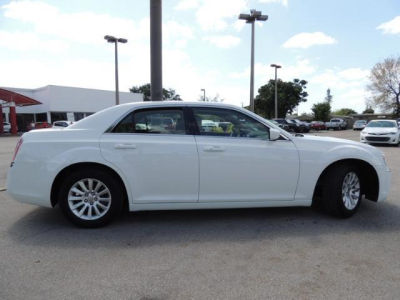 2013 Chrysler 300  Base