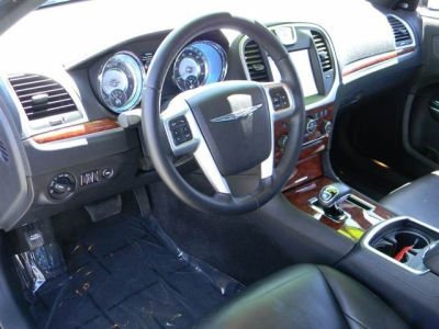 2012 Chrysler 300  Limited