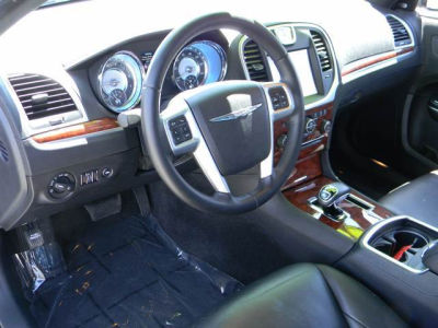 2012 Chrysler 300  Limited