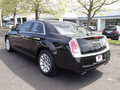 2011 Chrysler 300  Limited