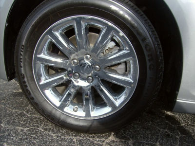 2011 Chrysler 300  Limited