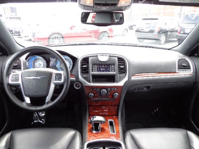 2012 Chrysler 300  Limited