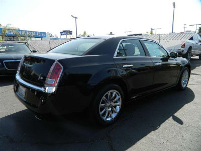 2012 Chrysler 300  Limited