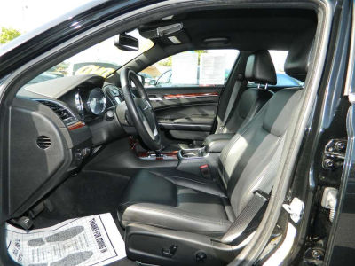 2012 Chrysler 300  Limited