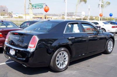 2012 Chrysler 300  Limited