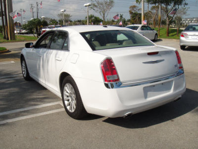2013 Chrysler 300  Base