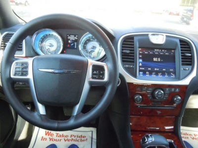 2012 Chrysler 300  Limited