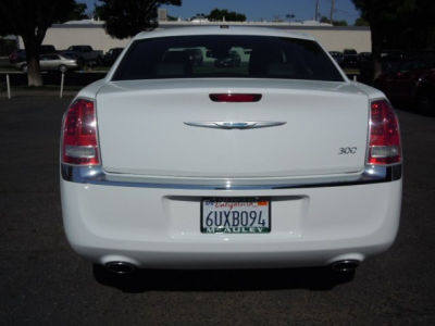 2012 Chrysler 300  Limited