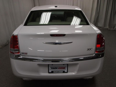 2011 Chrysler 300  Limited