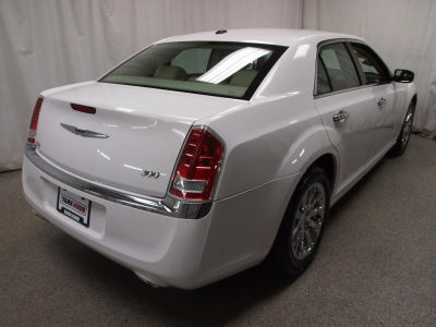 2011 Chrysler 300  Limited