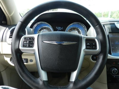 2012 Chrysler 300  Limited