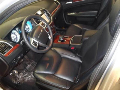 2012 Chrysler 300  Limited